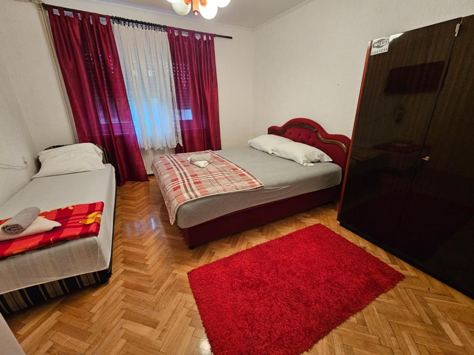 Apartmani, Sobe Ziza Bezdan Luaran gambar