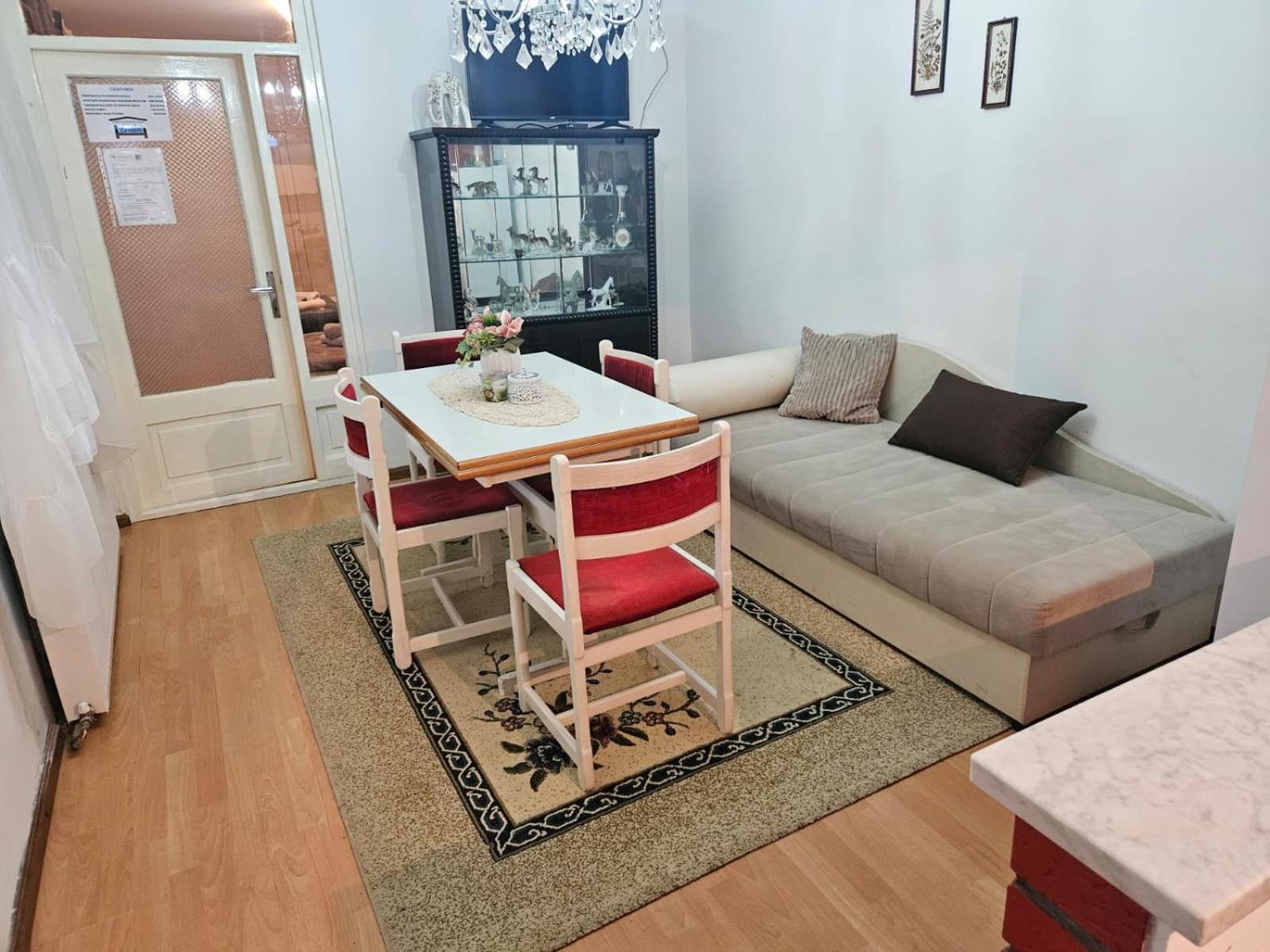 Apartmani, Sobe Ziza Bezdan Luaran gambar